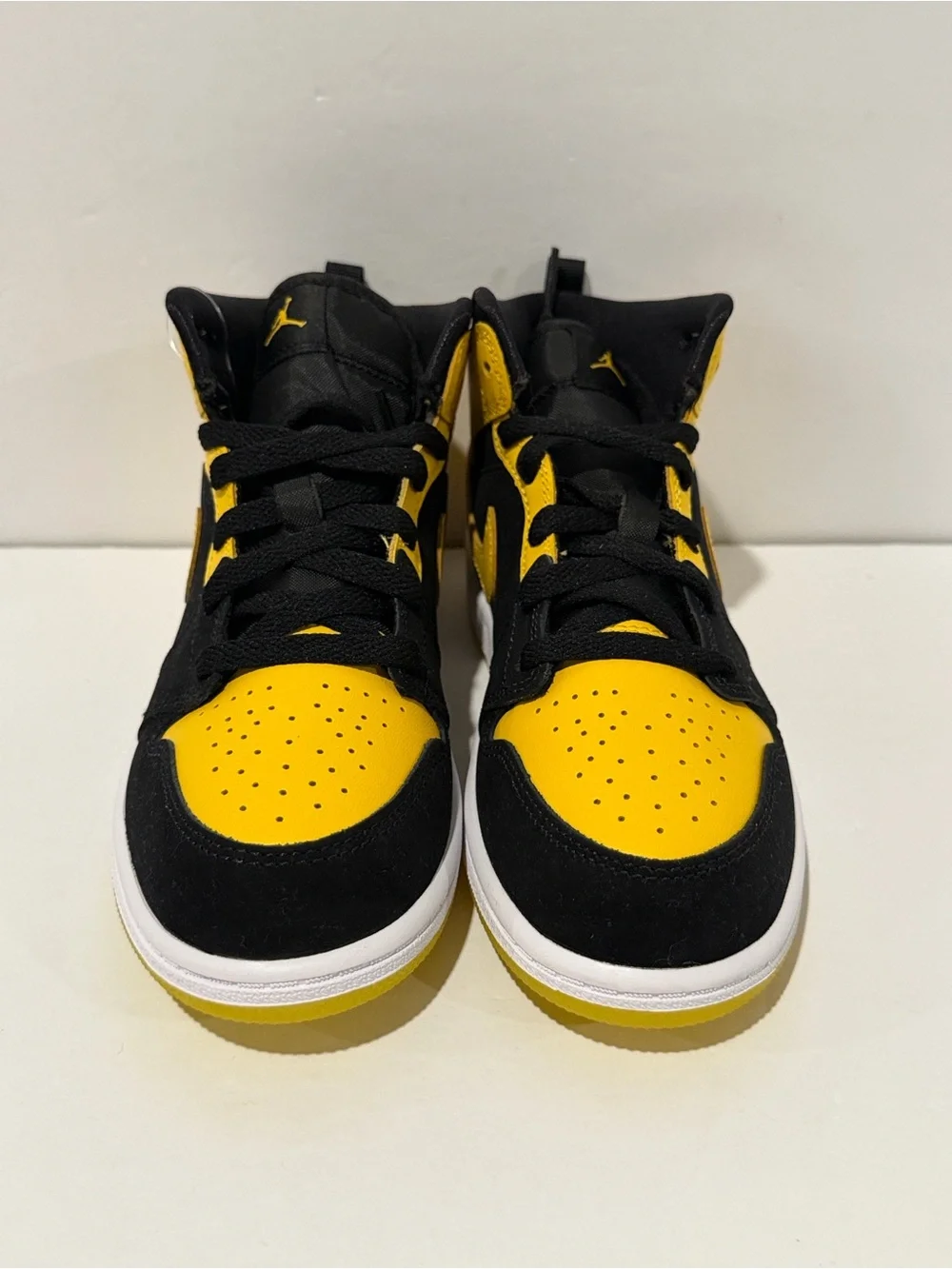 Jordan Kids Mid-Top Sneakers in Black and Yellow